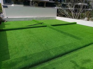 Césped Artificial Sintético para Exteriores, Alfombra Verde Realista de Alta Densidad para Balcón y Jardín - Product Image 1