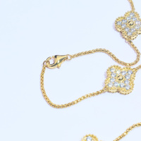 Pendentif Moissanite Personnalisé en Or 18K, Chaîne Entièrement Pavée, Collier Statement pour Femme en Moissanite VVS