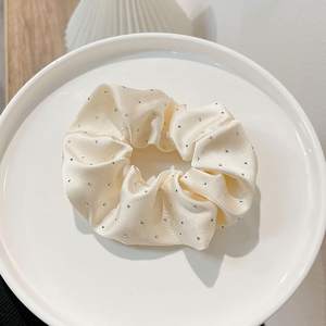 Coletero de satén con diamantes de imitación y pedrería para mujer y niña, con embalaje de cartón, a la moda y brillante - Product Image 4