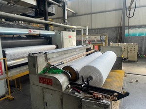 Tissu non tissé agricole, géotextile perméable, tissu paysager, couverture pour plantes, couverture de sol, tissu non tissé - Product Image 4