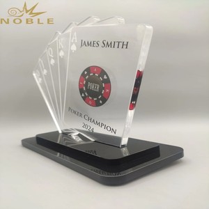 Nobile Logo personalizzato acrilico trofeo Poker campione Souvenir con <span class=keywords><strong>nome</strong></span> personalizzato - Product Image 1