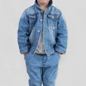Commercio all'ingrosso Del <span class=keywords><strong>Bambino</strong></span> Delle Ragazze Dei Ragazzi Jean Tuta Sportiva del Cappotto Su Misura di Modo Dei Capretti Dei Bambini <span class=keywords><strong>Giacca</strong></span> di Jeans - Product Image 2