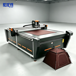 Cutter à plat REMEYA pour tissus de tente avec couteau servo pour une résistance à la déchirure élevée et une faible consommation d'énergie - Product Image 1
