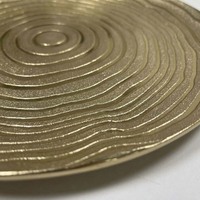 Nouvelles assiettes rondes élégantes et durables en PP pour la vente en gros, avec motifs personnalisés, pour mariages, fêtes et dîners.