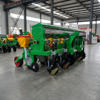 Semoir de maïs tout-terrain à suivi automatique pour semis direct, avec profondeur de plantation limitée et cadre robuste et durable.