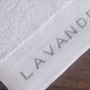 Serviette de bain 100% coton pour hôtel, vente en gros, épaisse et grande taille, très absorbante, personnalisable, Jiangsu - Product Image 4