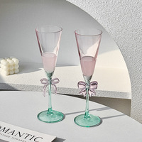 Verre à vin rouge rose premium avec motif nœud papillon, verre à champagne à pied haut, verre à vin doux