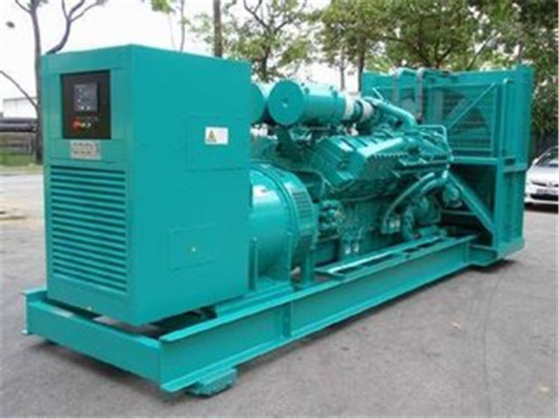 Bán Máy Phát Điện Tại Uganda 250 Kva 200kw Nhà Máy Trực Tiếp Bảo Hành Toàn Cầu Với Động Cơ Cummins/Yuchai