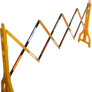 Barriera di recinzione retrattile per la sicurezza del traffico riempita d'acqua barricate di traffico regolabili barriera - Product Image 2