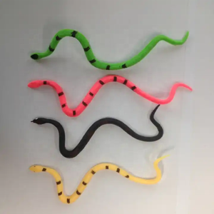 <span class=keywords><strong>Serpientes</strong></span> <span class=keywords><strong>pequeñas</strong></span> <span class=keywords><strong>de</strong></span> plástico Venta al por mayor Serpiente falsa <span class=keywords><strong>de</strong></span> <span class=keywords><strong>goma</strong></span> Juguetes coloridos surtidos <span class=keywords><strong>de</strong></span> alta calidad para niños Broma Favores <span class=keywords><strong>de</strong></span> fiesta <span class=keywords><strong>de</strong></span> Halloween - Product Image 5