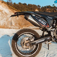 VENTA DIRECTA DE FÁBRICA EN LA UE: Zuumav K7-CB250F, Motocicleta China de 4 Tiempos y 5 Velocidades, Arranque Eléctrico/a Patada, 250cc, Monocilíndrica, CDI Digital