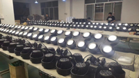 Las Luces LED RGBW de 200W Más Populares para Escenarios, Luz Blanca Cálida de Alto Brillo para Teatro, DJ, Espectáculos y Conciertos