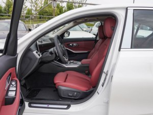 Nuevo Auto <span class=keywords><strong>BMW</strong></span> Serie 3 Modelo 2025 325i Paquete M Sport 5 Plazas Vehículo de <span class=keywords><strong>Gasolina</strong></span> Turboalimentado R18 Techo Solar Jiben Auto - Product Image 5