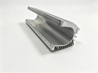 Plaque de refroidissement liquide personnalisée HengDong pour onduleur photovoltaïque avec dissipateur thermique à tubes en cuivre intégrés, de Guangdong, pour la gestion thermique des alimentations électriques