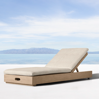 Chaise longue en teck de luxe moderne LUXORA - Meubles d'extérieur imperméables et pliables pour hôtel et plage, couleur personnalisée