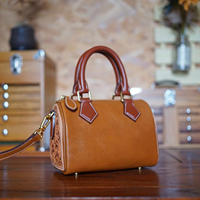 Tas Kulit Sapi Asli Vintage Wanita dengan Resleting Tunggal Bergaris Tahan Air Kedatangan Baru Desainer Fashion Grosir Tas Mewah.