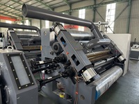 Machine à onduler le carton simple face de 1200-1800 mm avec moteur pour ligne de production de carton ondulé en usine
