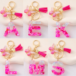 TG-2677 Porte-clés personnalisé avec logo, lettre initiale tendance, pendentif A-Z avec pompon - Product Image 3
