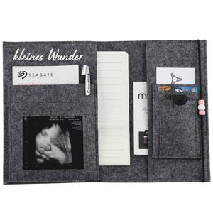 Nouvelle Housse <span class=keywords><strong>de</strong></span> Passeport <span class=keywords><strong>de</strong></span> <span class=keywords><strong>Maternité</strong></span> Gris Foncé Magnifique : Excellent Cadeau pour les Futures Mamans Sac en Feutre Mutterpass - Product Image 4