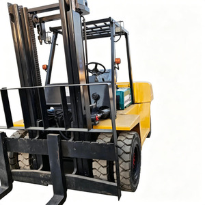Used Diesel Forklift KOMATSU FD70 7 Ton Automatic <b>Pallet</b> Truck with Hydraulic Side Shifter and Solid Tire - Product Image 1