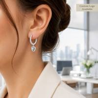 Pendientes de Aro Colgantes con Corazón ChuYao para Mujer, Tono Plateado, con Circonitas Pavé, Joyería de Moda al por Mayor
