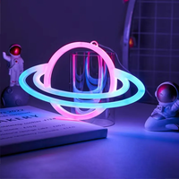 Lampe de nuit suspendue Goldmore Heart Planet Game Pad, couleur personnalisée, indice de protection IP44, alimentation 220V, néons LED pour la décoration