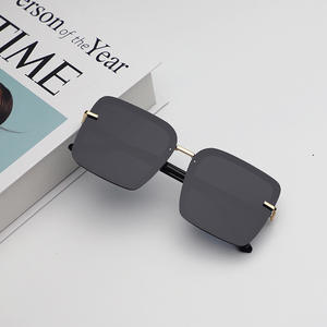 Lunettes de soleil unisexes de style simple, monture en PC, protection UV400, type 3, pour femmes et hommes, design carré tendance - Product Image 5