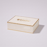 Coffret Cadeau de Papeterie du Nouvel An OEM/ODM, Emballage Artisanal avec Estampage Doré, Boîte Rigide Magnétique en Carton avec Sac en Papier