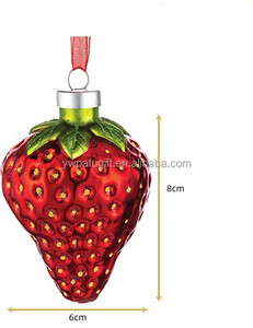 เครื่องประดับแก้วรูปสตรอว์เบอร์รีสำหรับตกแต่งต้นคริสต์มาส - Product Image 1