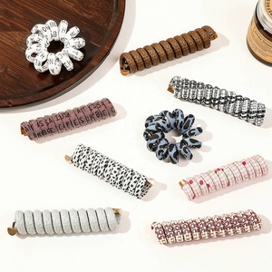 Vente en gros Outil de <span class=keywords><strong>coiffure</strong></span> de bonne qualité Cravate pour <span class=keywords><strong>cheveux</strong></span> pour femmes Spirale Longue queue de cheval Chouchous pour <span class=keywords><strong>cheveux</strong></span> de filles - Product Image 2