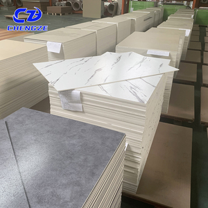 Plancher en vinyle SPC à prix d'usine, facile à installer, imperméable, ignifuge, écologique, design à grain plastique pour appartement - Product Image 5