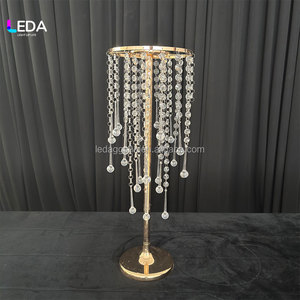 Centro de Mesa LEDA Crystal Cascade, Soporte de Metal Dorado para Decoración de Mesa de Boda, Decoración Elegante para Fiestas - Product Image 3