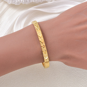 Zeadear Stylish Adjustable Open Cuff Textured Heart Bulk <b>Engraving</b> Lightweight Premium Timeless Stainless Steel <b>Bangles</b> Unisex - Product Image 2