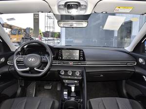 Hyundai Elantra <span class=keywords><strong>2023</strong></span> 1.5L CVT GLS Leading Edition d'occasion, best-seller à bas prix - Product Image 2