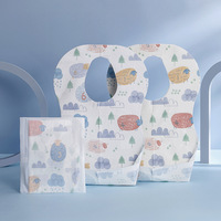 Bavoirs jetables non tissés pour bébé, motif dessin animé petit ours, doux, anti-fuite, antibactériens, pour nourrissons et nouveau-nés