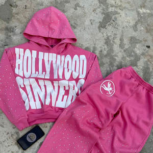 Chándal Deportivo Personalizado Estilo Urbano para Hombre con Diseño Bordado Disponible en Todos los Colores y Tallas Personalizadas para Actividades al Aire Libre - Product Image 2