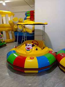 Jeux aquatiques de défi : Bateaux tamponneurs électriques pour adultes et enfants, Voitures tamponneuses - Product Image 6