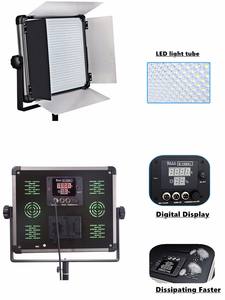Caméras <span class=keywords><strong>E</strong></span>-900II Yidoblo et photographie 72W 5800LM 95ra + LED V-mount Soft Video Light TV Studio Lights pour film - Product Image 6