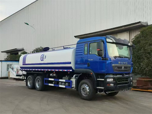 Camión Cisterna de Agua de 15,000L y 20,000L en Venta, Camión Cisterna 4x2 Automático Diésel, Camión Cisterna Manual Nuevo 6x4 - Product Image 6
