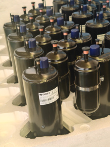 Factory Direct <strong>GREE</strong> LANDA QX-B19E150S Hermetic Rotary Compressor 220-240V 50Hz for <strong>AC</strong> Cooling System - Product Image 2
