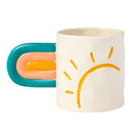 Tasse personnalisée arc-en-ciel nuage peint à la main sous glaçure poignée créative tasse en céramique de lait de café