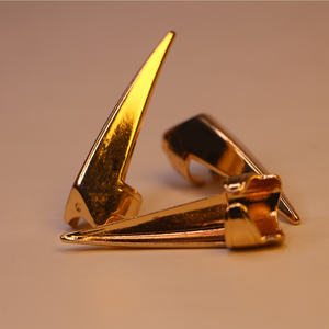 Outil de séparation des doigts en fer durable Anneau de <span class=keywords><strong>division</strong></span> des cheveux de qualité salon pour un tressage précis et facile Logo personnalisé disponible - Product Image 1