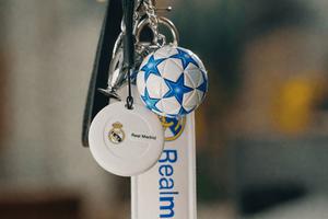 MiLi <span class=keywords><strong>Real</strong></span> <span class=keywords><strong>Madrid</strong></span> MiTag Duo, Rastreador Inteligente con GPS para Google y Apple, Localizador de Llaves con Licencia Oficial - Product Image 6