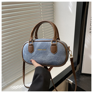 حقيبة يد نسائية بسيطة وعصرية بتصميم رجعي للحمل على الكتف مع سحاب - Product Image 5