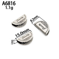 Étiquette de vêtement personnalisée en métal avec logo, clip de poche, placage, gaufrage 3D, caractéristiques durables, découpe laser, dernier design