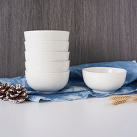 Bol à soupe à bouche ronde de haute qualité Porcelaine blanche pratique avec matériau en céramique personnalisable de style simple Caractéristique durable
