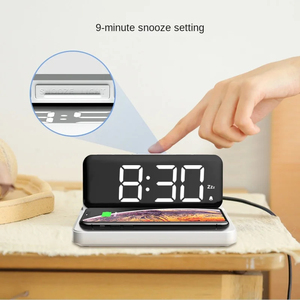 Alarme numérique Der Wecker <span class=keywords><strong>Ladt</strong></span> Den 15w Réveil de bureau LED à chargement rapide sans fil Horloge à chargement sans fil - Product Image 4