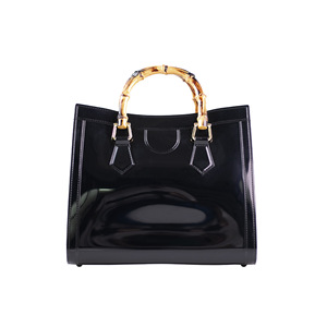 Bolso <span class=keywords><strong>de</strong></span> Mano <span class=keywords><strong>de</strong></span> PVC con Asa <span class=keywords><strong>de</strong></span> Bambú, Bolso <span class=keywords><strong>de</strong></span> Noche Versátil y Moderno, Resistente a la Suciedad, Fácil <span class=keywords><strong>de</strong></span> Lavar, Bolso <span class=keywords><strong>de</strong></span> Verano, Personalizable - Product Image 2