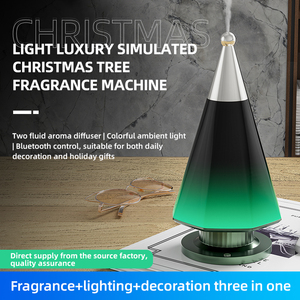 Difusor de Aroma para Árbol de Navidad al por Mayor, <span class=keywords><strong>Nebulizador</strong></span> de Aceites Esenciales sin Agua con Luz Nocturna LED de Colores para Regalo Navideño - Product Image 1
