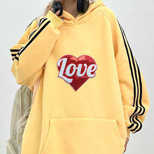 Tùy chỉnh bán buôn Ngày Valentine quần áo khăn thêu màu hồng lớn <span class=keywords><strong>Chenille</strong></span> thư sắt trên các bản vá lỗi cho quần áo hoodies Áo khoác - Product Image 4